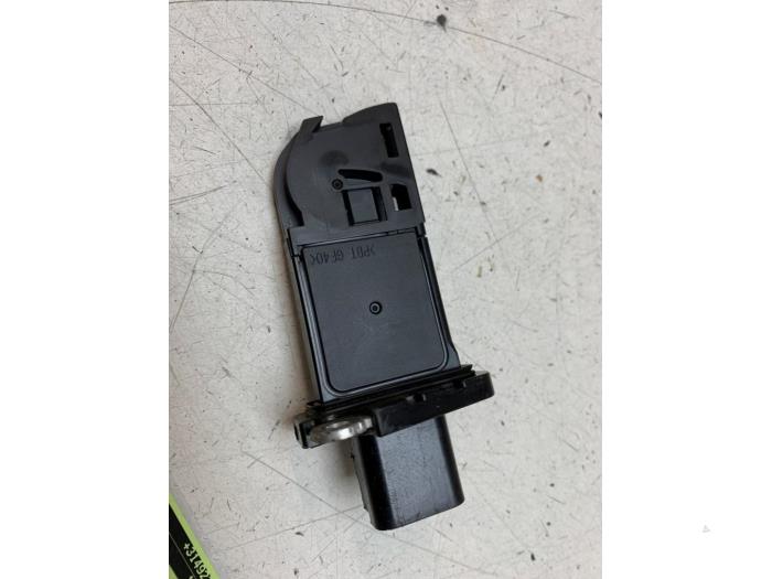 Gebruikte Luchtmassameter Ford B-Max (JK8) 1.0 EcoBoost 12V 100 Prijs € 25,00 Margeregeling aangeboden door Autodemontage van de Laar