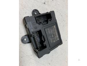 Gebruikte Module Centrale Deurvergrendeling Ford B-Max (JK8) 1.0 EcoBoost 12V 100 Prijs € 15,00 Margeregeling aangeboden door Autodemontage van de Laar