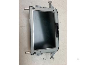 Gebruikte Display Multi Media regelunit Ford B-Max (JK8) 1.0 EcoBoost 12V 100 Prijs € 175,00 Margeregeling aangeboden door Autodemontage van de Laar