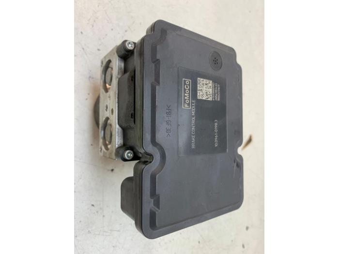 Gebruikte ABS Pomp Ford B-Max (JK8) 1.0 EcoBoost 12V 100 Prijs € 250,00 Margeregeling aangeboden door Autodemontage van de Laar