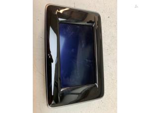 Gebruikte Display Interieur Mercedes A (W176) 1.6 A-180 16V Prijs € 70,00 Margeregeling aangeboden door Autodemontage van de Laar