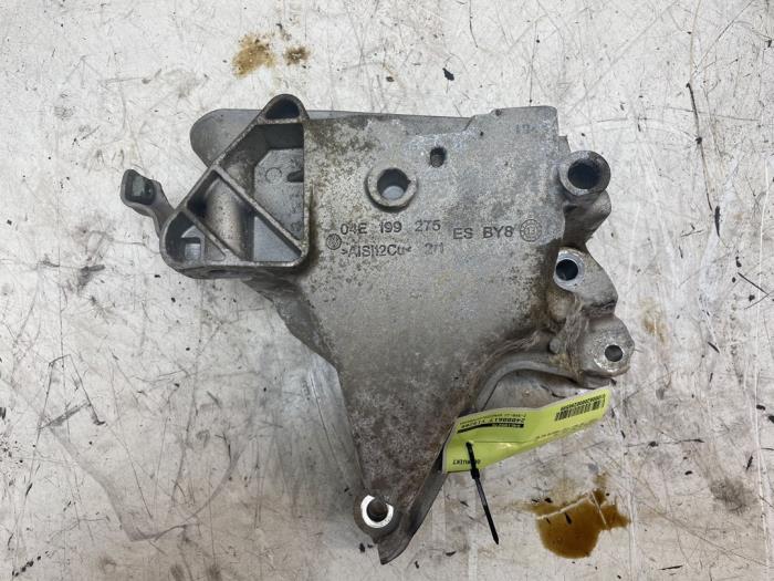 Gebruikte Motorrubber Volkswagen Golf VII (AUA) 1.2 TSI 16V Prijs € 25,00 Margeregeling aangeboden door Autodemontage van de Laar