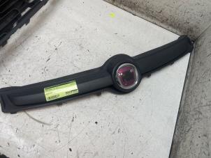 Gebruikte Grille Fiat Panda/Pandina (312) 0.9 TwinAir Turbo 85 Prijs € 35,00 Margeregeling aangeboden door Autodemontage van de Laar