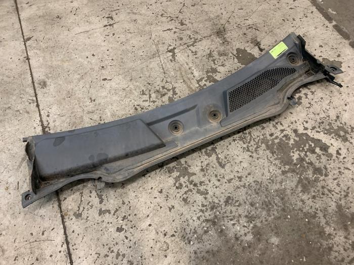 Gebruikte Paravan Mercedes A (W176) 1.6 A-180 16V Prijs € 50,00 Margeregeling aangeboden door Autodemontage van de Laar