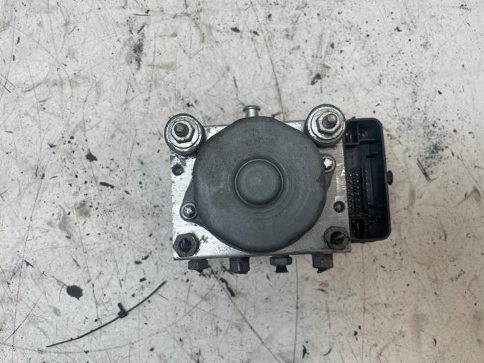 Gebruikte ABS Pomp Fiat Panda (312) 0.9 TwinAir Turbo 85 Prijs € 50,00 Margeregeling aangeboden door Autodemontage van de Laar