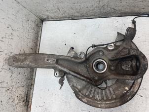 Gebruikte Fusee rechts-voor Jaguar I-Pace EV400 AWD Prijs € 200,00 Margeregeling aangeboden door Autodemontage van de Laar