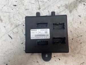 Gebruikte Computer Diversen Smart Forfour (453) 1.0 12V Prijs € 50,00 Margeregeling aangeboden door Autodemontage van de Laar