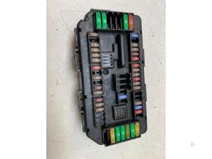 Gebruikte Zekeringkast BMW 4 serie Gran Coupe (F36) 418i 1.5 TwinPower Turbo 12V Prijs € 35,00 Margeregeling aangeboden door Autodemontage van de Laar