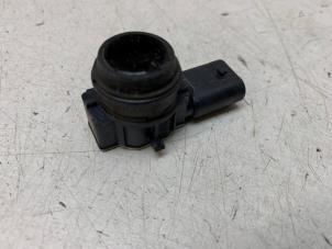 Gebruikte Sensor PDC BMW 4 serie Gran Coupe (F36) 418i 1.5 TwinPower Turbo 12V Prijs € 25,00 Margeregeling aangeboden door Autodemontage van de Laar