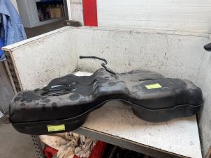 Gebruikte Tank BMW 7 serie (G11/12) 740d,Ld xDrive 24V Prijs € 150,00 Margeregeling aangeboden door Autodemontage van de Laar