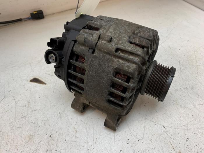 Dynamo van een Citroën Jumpy (G9) 1.6 HDI 16V 2010