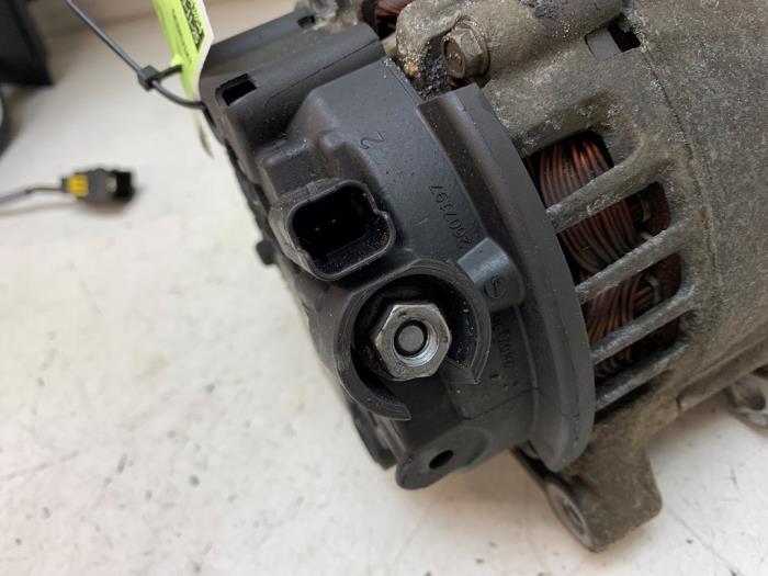 Dynamo van een Citroën Jumpy (G9) 1.6 HDI 16V 2010