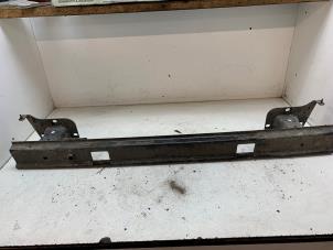 Gebruikte Bumperframe achter Citroen Jumpy (G9) 1.6 HDI 16V Prijs € 50,00 Margeregeling aangeboden door Autodemontage van de Laar