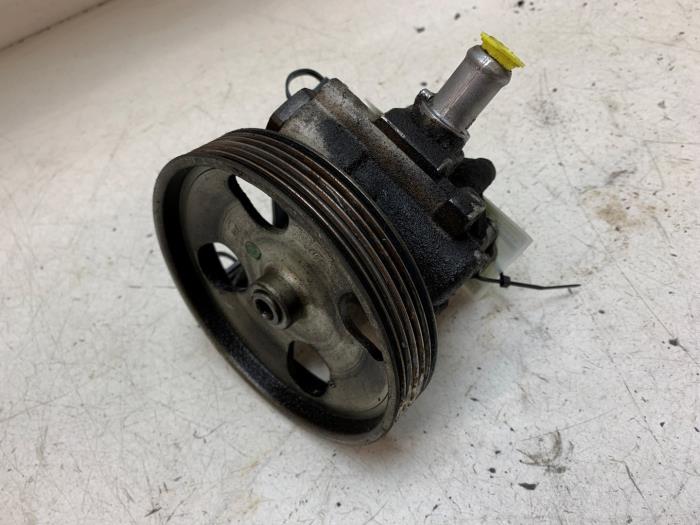 Gebruikte Servopomp Citroen Jumpy (G9) 1.6 HDI 16V Prijs € 60,00 Margeregeling aangeboden door Autodemontage van de Laar