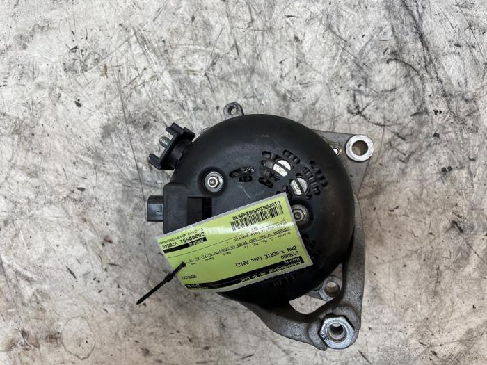 Gebruikte Dynamo BMW 3 serie (F30) 320i 2.0 16V Prijs op aanvraag aangeboden door Autodemontage van de Laar