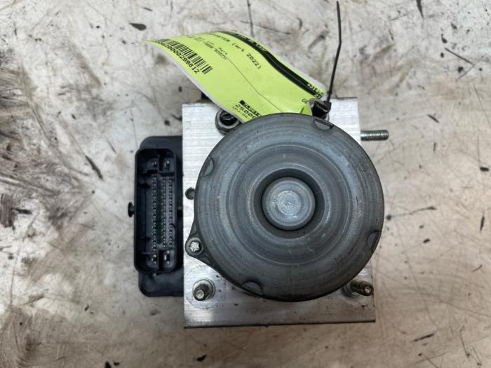 Gebruikte ABS Pomp Volkswagen Transporter T6 2.0 TDI Prijs op aanvraag aangeboden door Autodemontage van de Laar