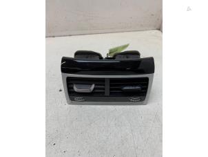 Gebruikte Luchtrooster achter BMW 7 serie (G11/12) 740d,Ld xDrive 24V Prijs € 50,00 Margeregeling aangeboden door Autodemontage van de Laar