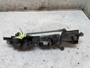 Gebruikte Ruitenwismotor + Mechaniek Suzuki Alto 1.0 12V Prijs € 135,00 Margeregeling aangeboden door Autodemontage van de Laar