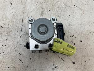 Gebruikte ABS Pomp Peugeot 308 (L3/L8/LB/LH/LP) 1.2 12V e-THP PureTech 130 Prijs op aanvraag aangeboden door Autodemontage van de Laar