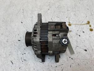 Gebruikte Dynamo Mitsubishi Space Star (A0) 1.2 12V Prijs op aanvraag aangeboden door Autodemontage van de Laar