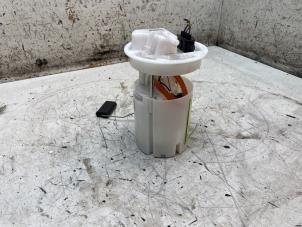 Gebruikte Benzinepomp Ford Puma 1.0 Ti-VCT EcoBoost mHEV 12V Prijs € 125,00 Margeregeling aangeboden door Autodemontage van de Laar