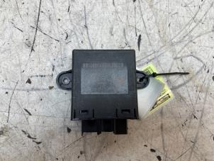 Gebruikte Deur module Ford Puma 1.0 Ti-VCT EcoBoost mHEV 12V Prijs € 50,00 Margeregeling aangeboden door Autodemontage van de Laar