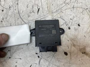 Gebruikte Deur module Ford Puma 1.0 Ti-VCT EcoBoost mHEV 12V Prijs € 50,00 Margeregeling aangeboden door Autodemontage van de Laar