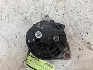 Gebruikte Dynamo Renault Modus/Grand Modus (JP) 1.2 16V Prijs € 50,00 Margeregeling aangeboden door Autodemontage van de Laar