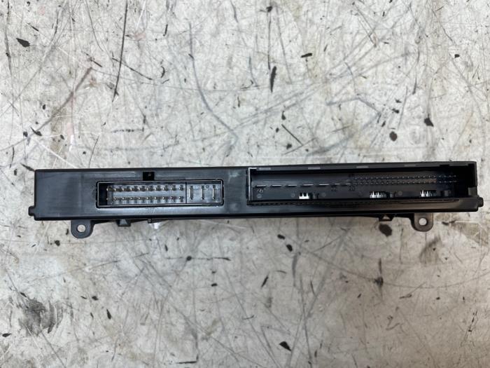 Computer Body Control van een BMW X1 (E84) xDrive 18d 2.0 16V 2013