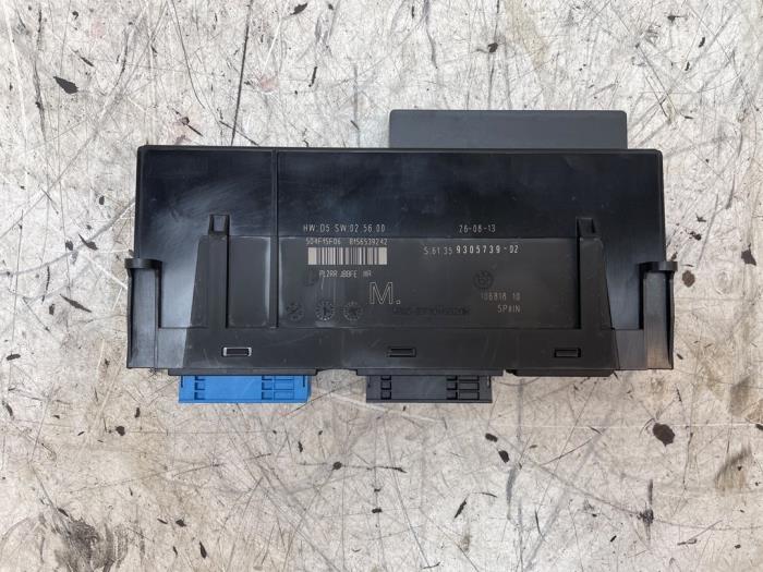 Computer Body Control van een BMW X1 (E84) xDrive 18d 2.0 16V 2013