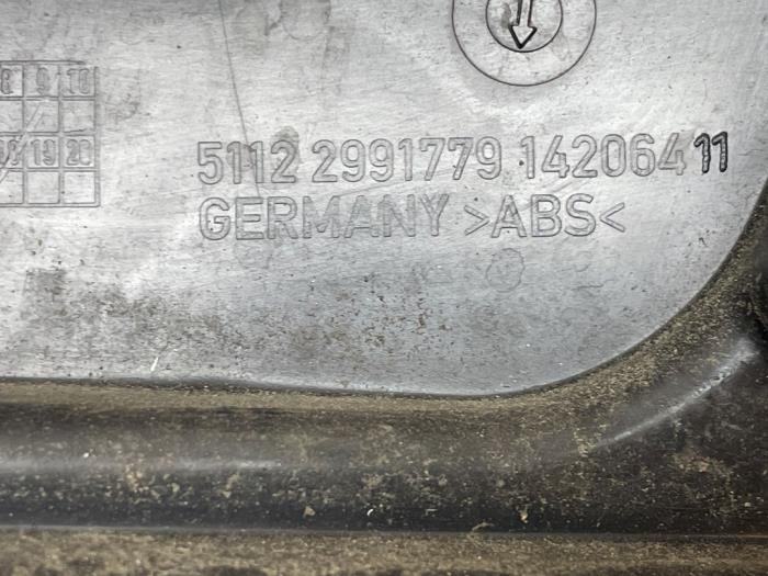 Bumpersteun links-achter van een BMW X1 (E84) xDrive 18d 2.0 16V 2013