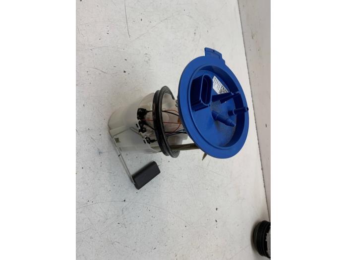 Gebruikte Benzinepomp Volkswagen Up! (121) 1.0 MPI 12V Prijs € 70,00 Margeregeling aangeboden door Autodemontage van de Laar