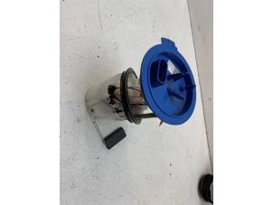 Gebruikte Benzinepomp Volkswagen Up! (121) 1.0 MPI 12V Prijs € 70,00 Margeregeling aangeboden door Autodemontage van de Laar