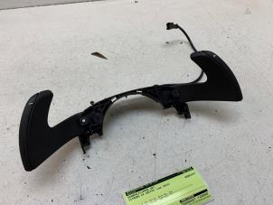 Gebruikte Schakelflipper set Citroen C4 Cactus (0B/0P) 1.2 PureTech 82 12V Prijs € 50,00 Margeregeling aangeboden door Autodemontage van de Laar