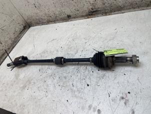 Gebruikte Cardanas rechts-voor (VWA) Opel Karl 1.0 12V Prijs € 70,00 Margeregeling aangeboden door Autodemontage van de Laar