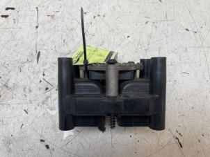 Gebruikte Bobine Volkswagen Polo V (6R) 1.2 TSI Prijs op aanvraag aangeboden door Autodemontage van de Laar