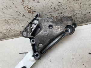 Gebruikte Motorsteun Volkswagen Golf VII (AUA) 1.6 TDI BlueMotion 16V Prijs op aanvraag aangeboden door Autodemontage van de Laar