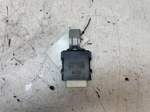 Gebruikte Ruitenwisser Module Toyota Yaris III (P13) 1.5 16V Hybrid Prijs € 15,00 Margeregeling aangeboden door Autodemontage van de Laar