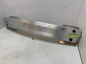 Gebruikte Bumperbalk achter Tesla Model 3 Long Range AWD 75 kWh Prijs € 40,00 Margeregeling aangeboden door Autodemontage van de Laar