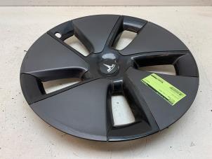 Gebruikte Wieldop Tesla Model 3 Long Range AWD 75 kWh Prijs € 25,00 Margeregeling aangeboden door Autodemontage van de Laar