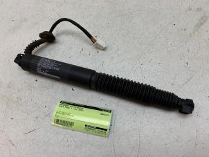 Gebruikte Kofferdekseldemper rechts-achter Tesla Model 3 Long Range AWD 75 kWh Prijs € 125,00 Margeregeling aangeboden door Autodemontage van de Laar