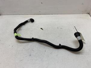 Gebruikte Koelwaterslang Tesla Model 3 Long Range AWD 75 kWh Prijs € 50,00 Margeregeling aangeboden door Autodemontage van de Laar