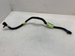 Gebruikte Waterpijp Tesla Model 3 Long Range AWD 75 kWh Prijs € 50,00 Margeregeling aangeboden door Autodemontage van de Laar