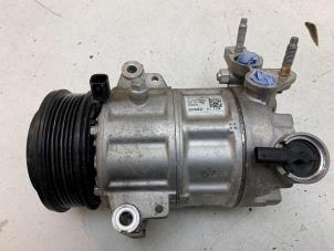 Gebruikte Pomp Airco Ford EcoSport (JK8) 1.0 EcoBoost 12V 125 Prijs € 70,00 Margeregeling aangeboden door Autodemontage van de Laar