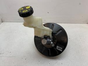 Gebruikte Rembekrachtiger Ford EcoSport (JK8) 1.0 EcoBoost 12V 125 Prijs € 75,00 Margeregeling aangeboden door Autodemontage van de Laar