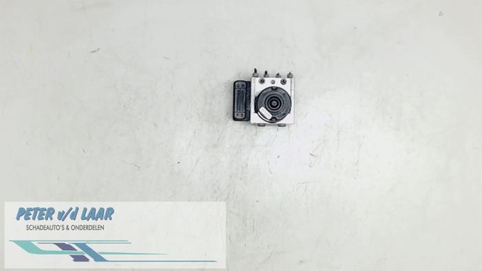 ABS Pomp van een Ford Focus 2 1.6 Ti-VCT 16V 2006