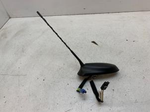 Gebruikte Antenne Citroen C3 Aircross I (2C/2R) 1.2 e-THP PureTech 110 Prijs € 50,00 Margeregeling aangeboden door Autodemontage van de Laar