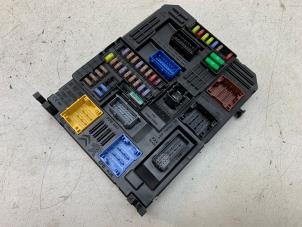 Gebruikte Computer Body Control Citroen C3 Aircross I (2C/2R) 1.2 e-THP PureTech 110 Prijs € 85,00 Margeregeling aangeboden door Autodemontage van de Laar