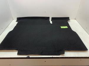 Gebruikte Kofferbak Mat Citroen C3 Aircross I (2C/2R) 1.2 e-THP PureTech 110 Prijs € 35,00 Margeregeling aangeboden door Autodemontage van de Laar