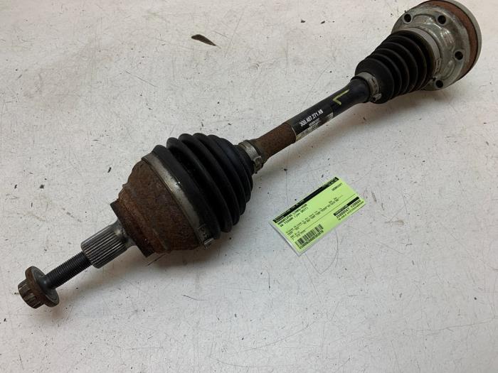 Gebruikte Steekas links-voor Volkswagen Tiguan (AD1) 1.4 TSI 16V Prijs € 125,00 Margeregeling aangeboden door Autodemontage van de Laar